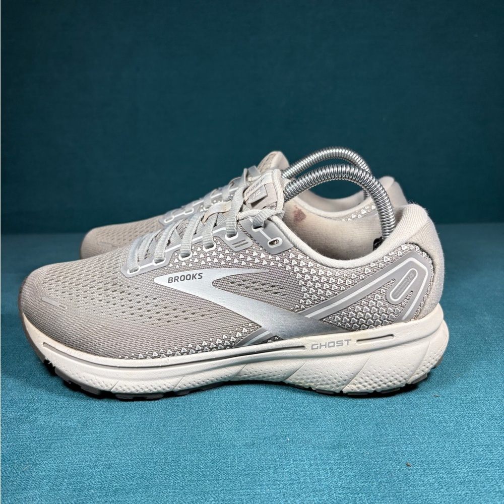 Brooks Ghost Athletic Running Shoes in Light Gray and White